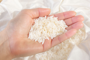 Handful-of-rice.jpg