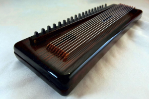 Traditional-chinese-zither.jpg